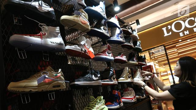 Sneaker Nike Usang Dijual Rp 2 2 Miliar Bisnis Liputan6 Com