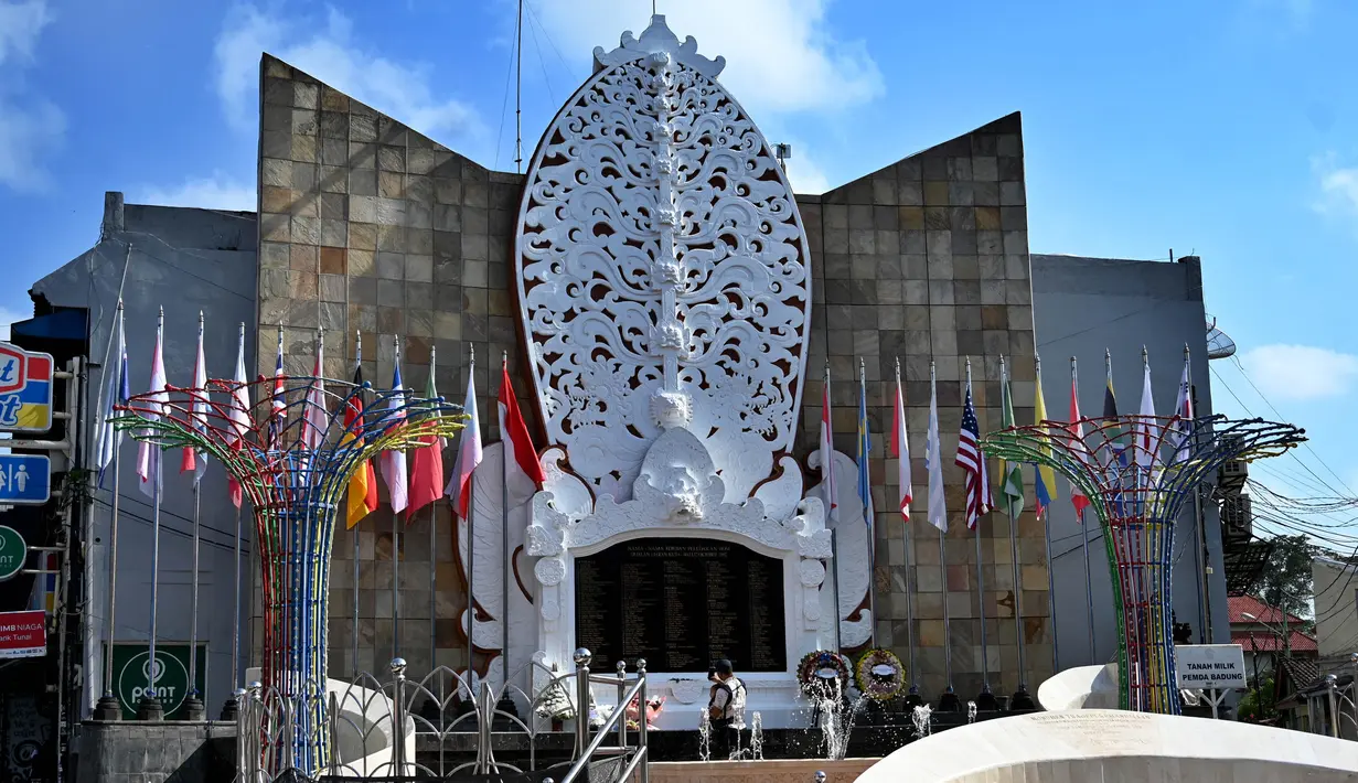 Korban mayoritas merupakan wisatawan mancanegara dan beberapa warga negara Indonesia. (SONNY TUMBELAKA/AFP)