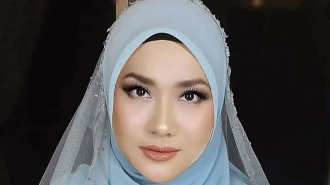 Potret Bunga Citra Lestari Mengenakan Hijab Ini Tampak Anggun