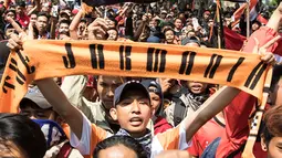 The Jakmania berharap konflik antara PSSI dan Kemenpora segera berakhir saat menyampaikan aspirasi di Kantor Kemenpora, Jakarta, Selasa (11/8/2015). (Bola.com/Vitalis Yogi Trisna)