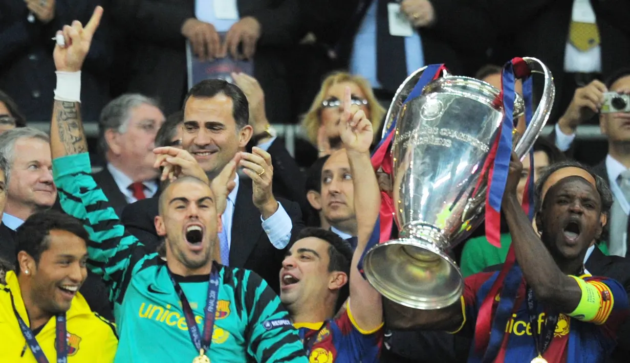 Kiper paling berhasil dalam sejarah Barcelona ini juga turut membantu Los Cules merengkuh 21 titel juara, termasuk enam trofi La Liga dan tiga Liga Champions. (AFP/Lluis Gene)