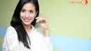 Meski sebagian waktunya dihabiskan di lokasi syuting, Fanny mengaku selalu berkomunikasi kepada suaminya ataupun sang buah hati (Liputan6.com/Panji Diksana)