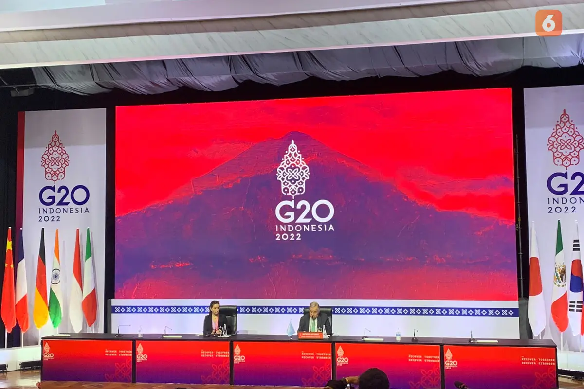 Sekjen PBB Antonio Guterres dalam konferensi pers bersama awak media sebelum KTT G20 dimulai pada Senin (14/11/2022). (Liputan6/Benedikta Miranti)