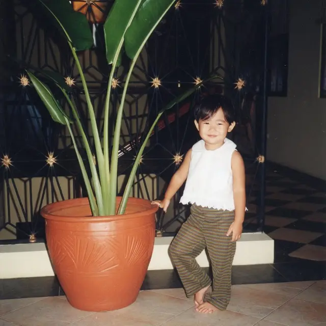 6 Potret Masa Kecil Dhika Himawan Calon Istri Brandon Salim, Blasteran Indonesia - Jepang