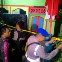 Kondisi rumah bandar narkoba Rico usai digerebek polisi (Ahmad Romadoni/Liputan6.com)
