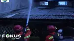 Meski hanya berlangsung singkat, namun kobaran api menewaskan tiga orang penghuni rumah.