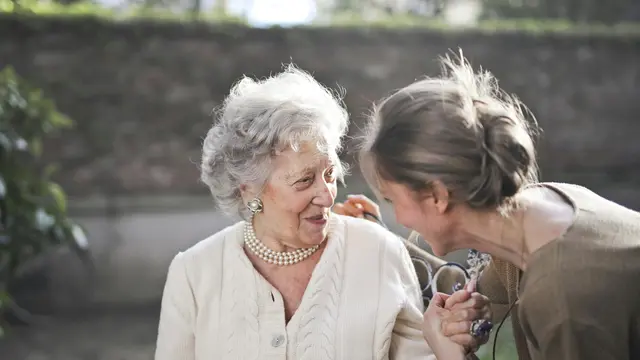 4. Dengarkan dengan Sabar