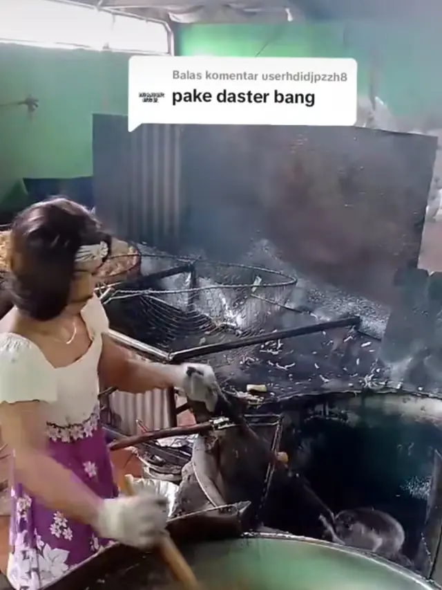 Tukang Goreng Kerupuk Viral