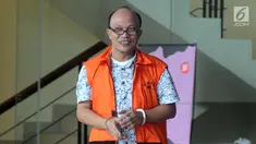 Ekspresi anggota DPRD Sumut Tohonan Silalahi usai menjalani pemeriksaan lanjutan di Gedung KPK, Jakarta, Senin  (18/3). Tohonan Silalahi diperiksa sebagai tersangka untuk melengkapi berkas. (merdeka.com/Dwi Narwoko)
