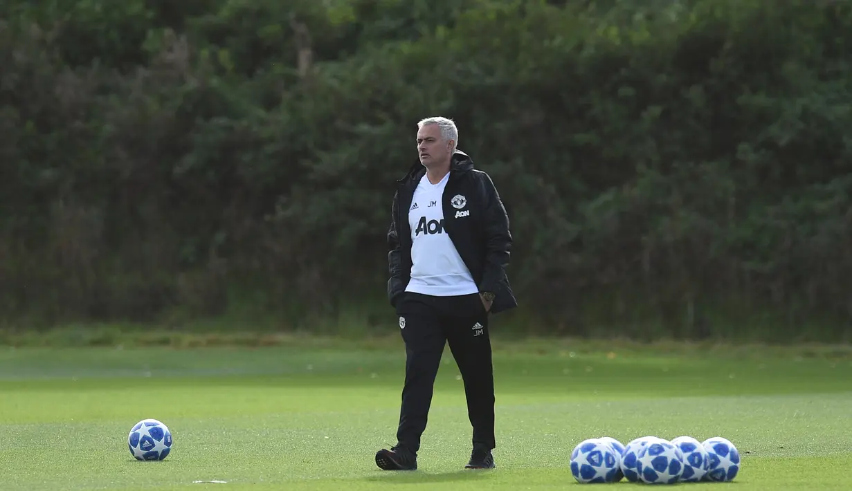 Terakhir Manchester United menjadi klub yang dilatih oleh Jose Mourinho sebelum dirinya dipecat pada pertengahan musim lalu dan digantikan Ole Gunnar Solskjaer.  (AFP/Oli Scarff)