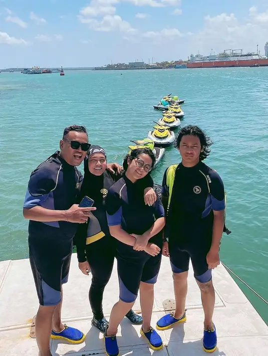 (Instagram/astridkuya)