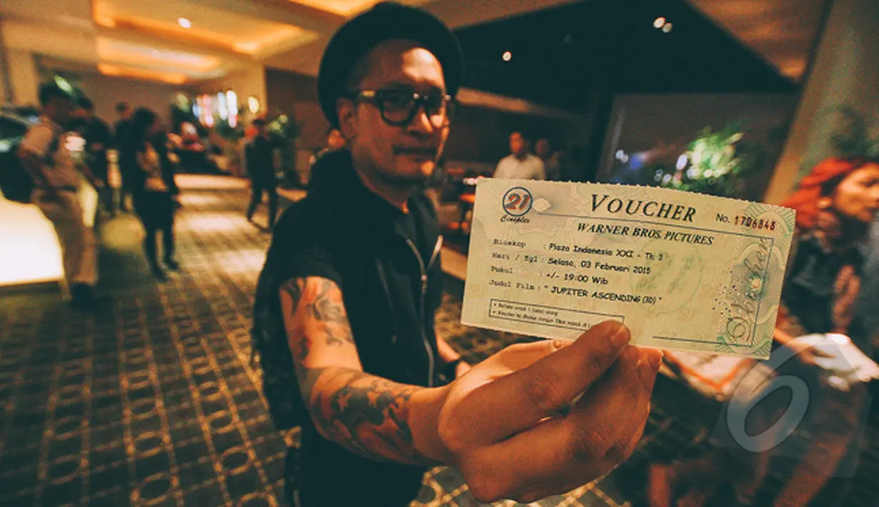 Hanya yang memiliki Voucher khusus dapat mengikuti Premier Film Jupiter Ascending di Plaza Indonesia XXI, Jakarta 3/2/2015). (Liputan6.com/Faizal Fanani)