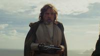 Luke Skywalker di planet Ahch-To dalam Star Wars: The Last Jedi. (Disney/LucasFilm)