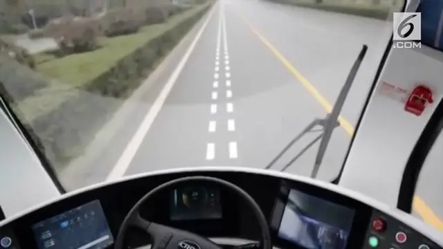 China menguji coba bus pintar tanpa awak pertama di dunia.