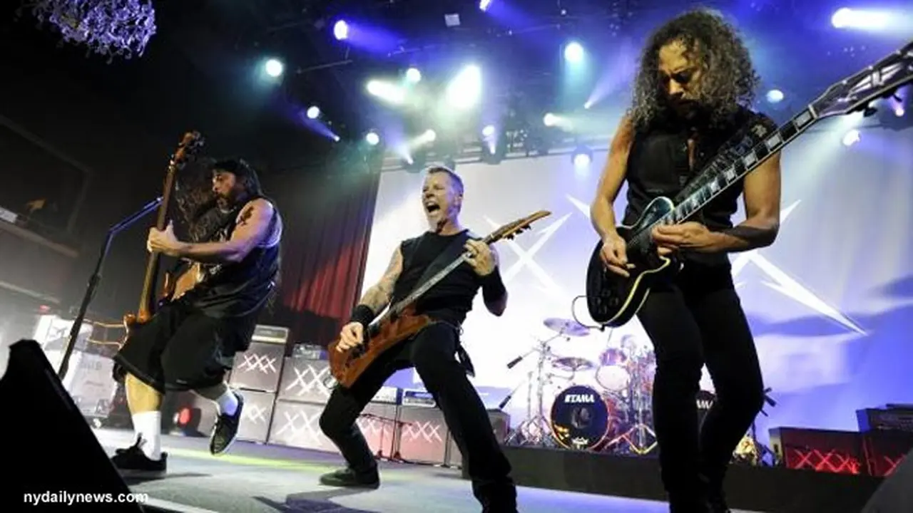 konser-met-130824b.jpg