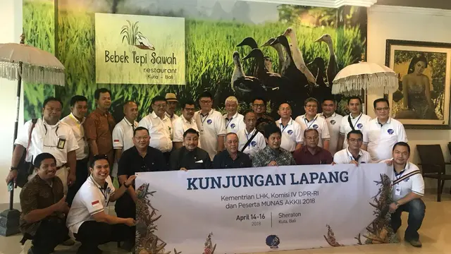 Asosiasi Koral Kerang dan Ikan Hias saat menggelar Munas di Bali