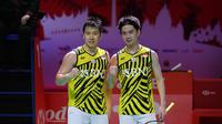 Ganda putra Indonesia Kevin Sanjaya Sukamuljo/Marcus Fernaldi Gideon lolos ke semifinal BWF World Tour Finals 2021 setelah mengalahkan wakil Denmark Kim Astrup/Anders Skaarup Rasmussen di Nusa Dua, Bali, Jumat, 3 Desember. (foto: Humas PP PBSI)