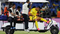Cristiano Ronaldo saat ditarik keluar pada pertandingan final Liga Champions Arab di mana klubnya Al Nassr sukses mengalahkan Al Hilal. (AFP)