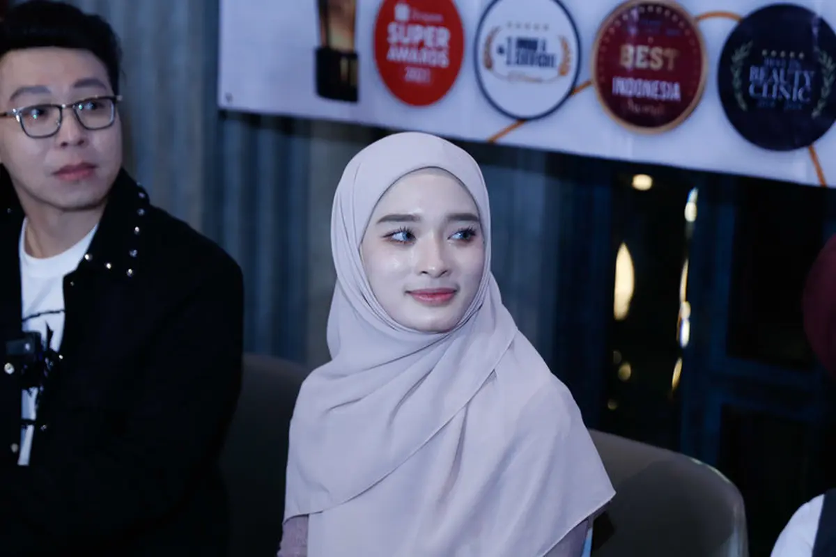 Inara Rusli lepas cadar