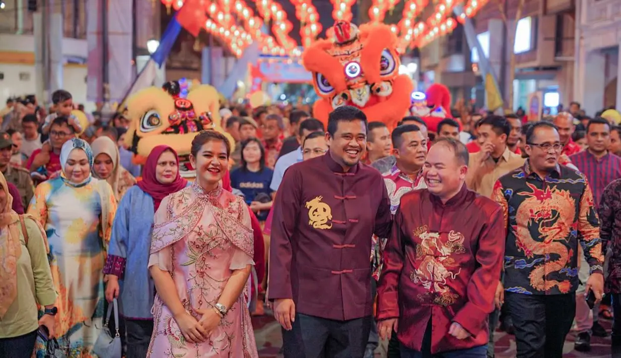 Anak kedua Presiden Jokowi ini kini terlihat lebih proporsional dan bugar. Diketahui, ia berhasil menurunkan berat badan sampai 30 kg. [@ayanggkahiyang]