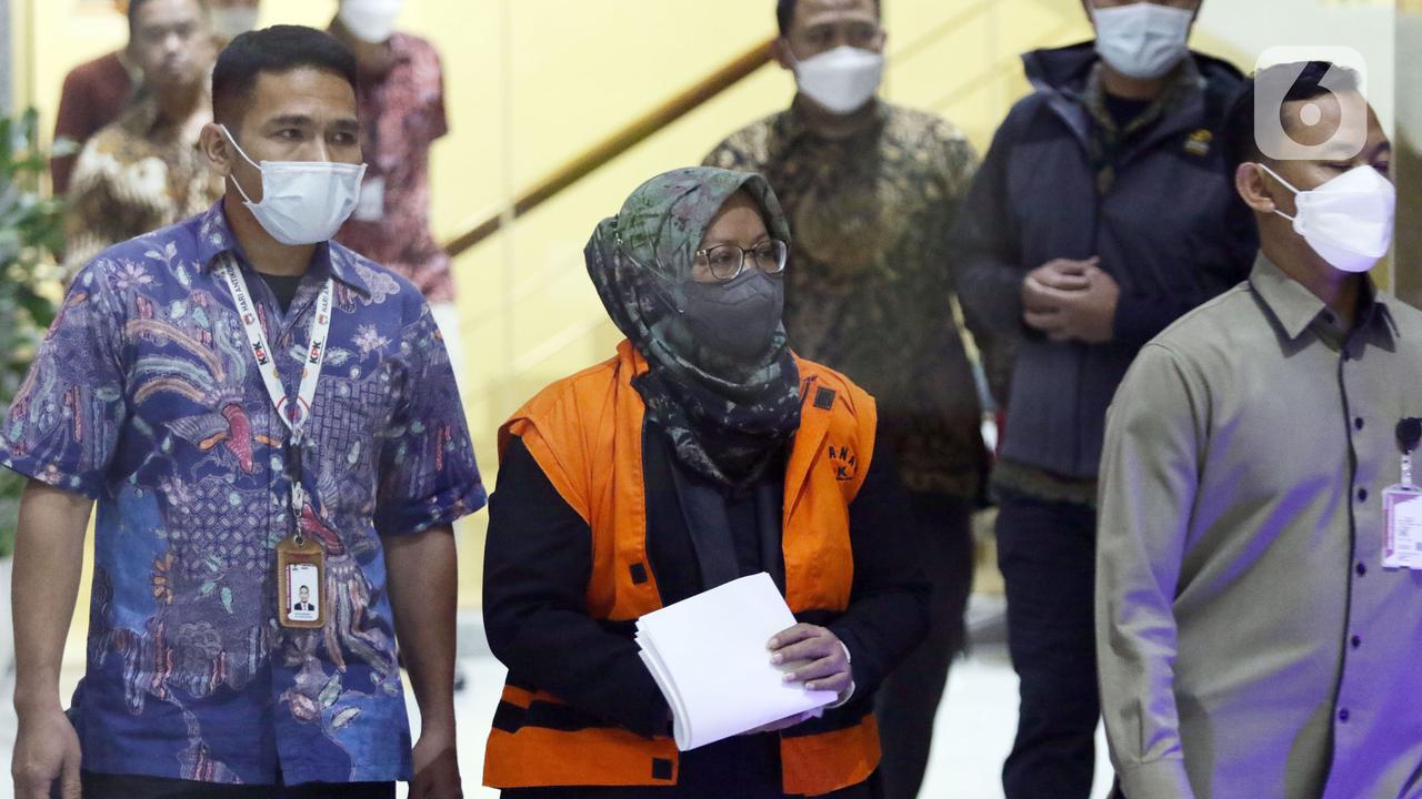 KPK Tahan Bupati Bogor Ade Yasin