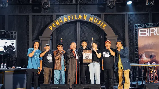 Biru Baru Dinyatakan Bebas dari 'Dakwaan' di Pengadilan Musik
