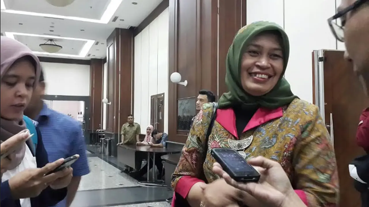 Istri Andrinof Chaniago Yultifani