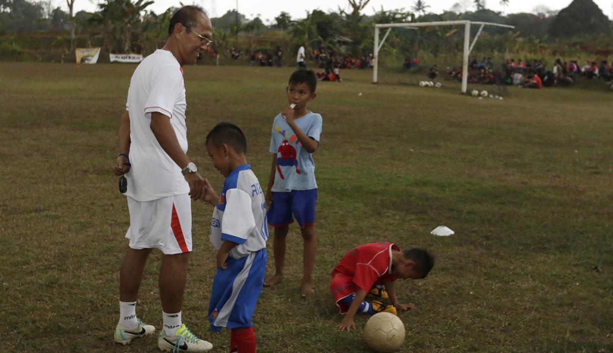 Bersama Persija, Bambang Nurdiansyah juga membawa beberapa anak asuhnya di Persita seperti Rafid Lestaluhu dan Raphael Maitimo. (Bola.com/Vitalis Yogi Trisna)
