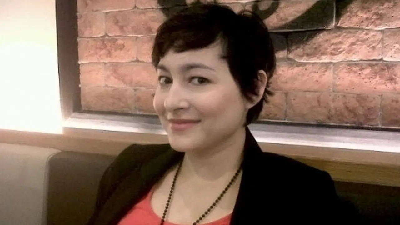 dewi-rezer-131025c.jpg