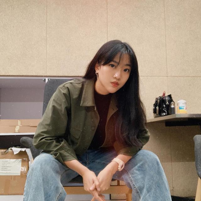 6 Potret Terbaru Nona Berlian 'Ronaldowati', Kini Kepakkan Sayap Bintangi Series