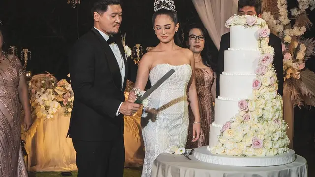 Momen Pernikahan Natasha Ratulangi, Pesinetron yang Raih IPK Sempurna. (Sumber: Instagram/natasharatulangi)