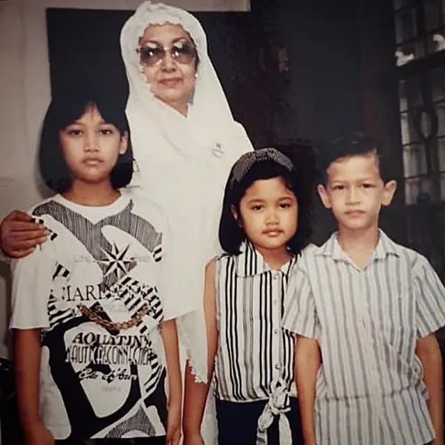 6 Potret Masa Kecil Dimas Beck, Gemas Banget