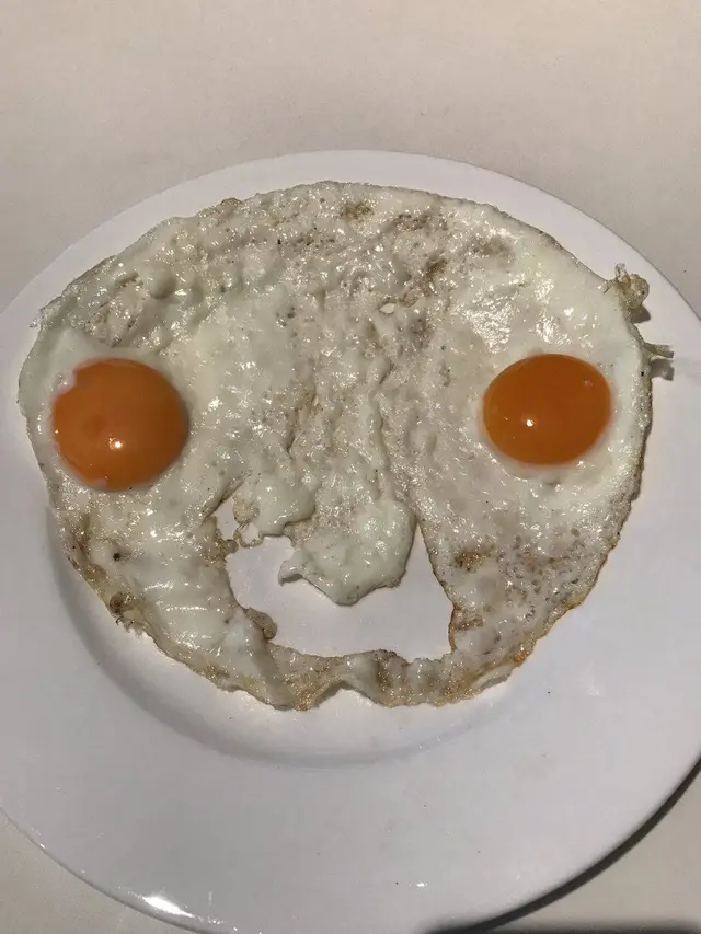 6 Kreasi Absurd Masak Telur Ini Bikin Geleng Kepala, Netizen: Malah Mirip Alien