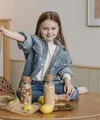 Anak dapat memahami bahwa tindakan kecil juga memiliki arti dalam menjaga lingkungan (Sumber: Pexels.com)