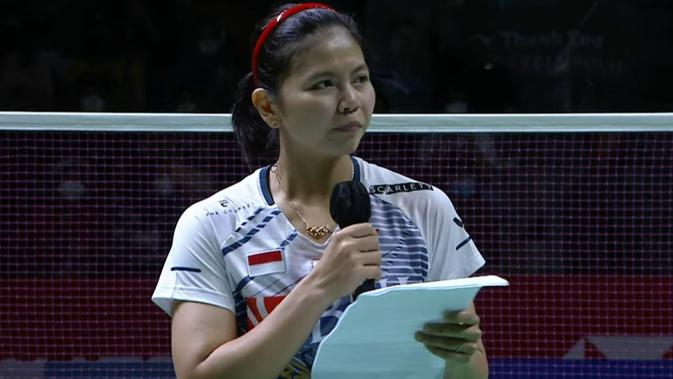 Tangis Greysia Polii pecah setelah umumkan pensiun di Istora Senayan. (Sumber: Twitter/BadmintonTalk)