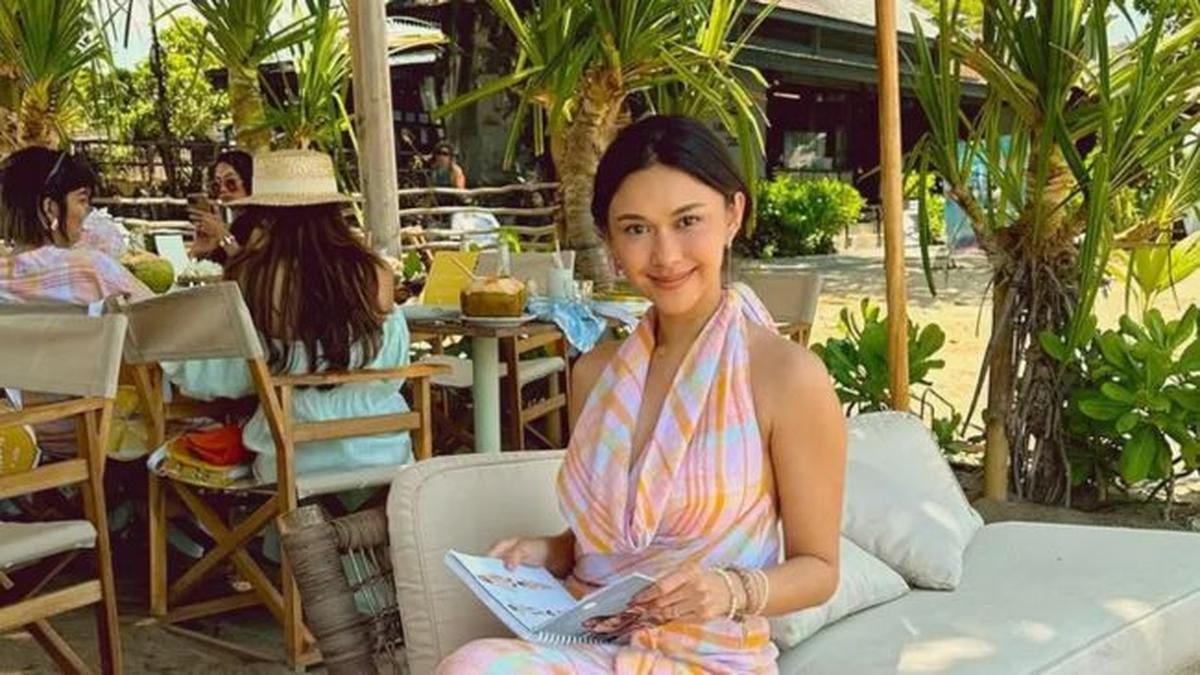 Nana Mirdad Bagikan OOTD saat Akan Main Ski di Jepang, Fashionable dan Nyaman