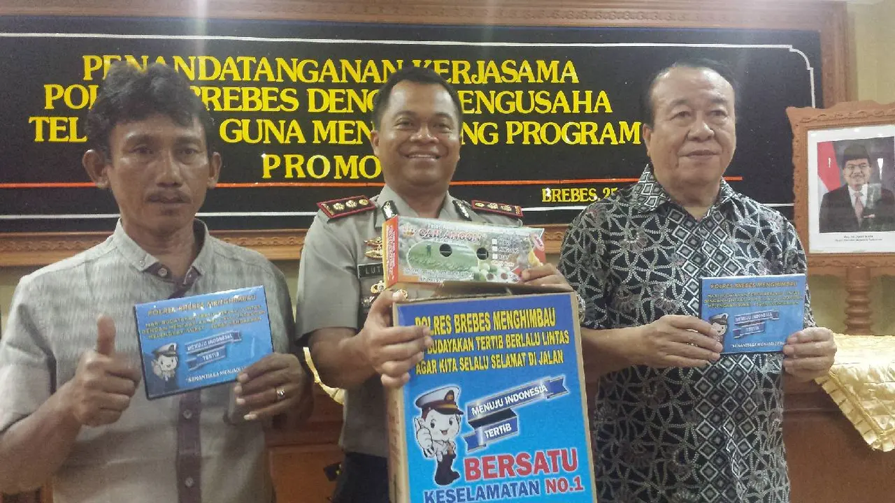 Hanya di Daerah Ini, Kotak Telur Asin Promosi Tertib Lalu Lintas