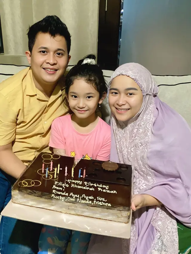 Ayu Ting Ting rayakan ultah anak ke-9 dengan sederhana
