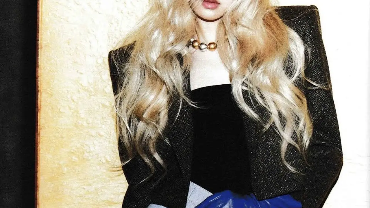 Sebelum Terinfeksi Covid-19, Rose BLACKPINK Tampilkan Pesona Rambut Mirip Marilyn Monroe/dok. Dazed Korea