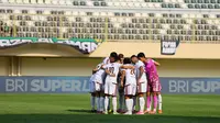 Prediksi PSM Makassar vs Persebaya Surabaya: Ambisi Jaga Momentum