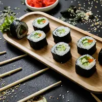 Ilustrasi kimbab sayur ala korea/copyright freepik.com/stockking