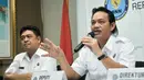 Deputi Pemberantasan BNN, Irjen Pol Arman Depari memberikan keterangan pengungkapan kasus rekayasa penyalahgunaan narkotika yang dituduhkan kepada Bupati Bengkulu Selatan Dirwan Mahmud di Kantor BNN, Jakarta, Kamis (23/2). (Liputan6.com/Yoppy Renato)