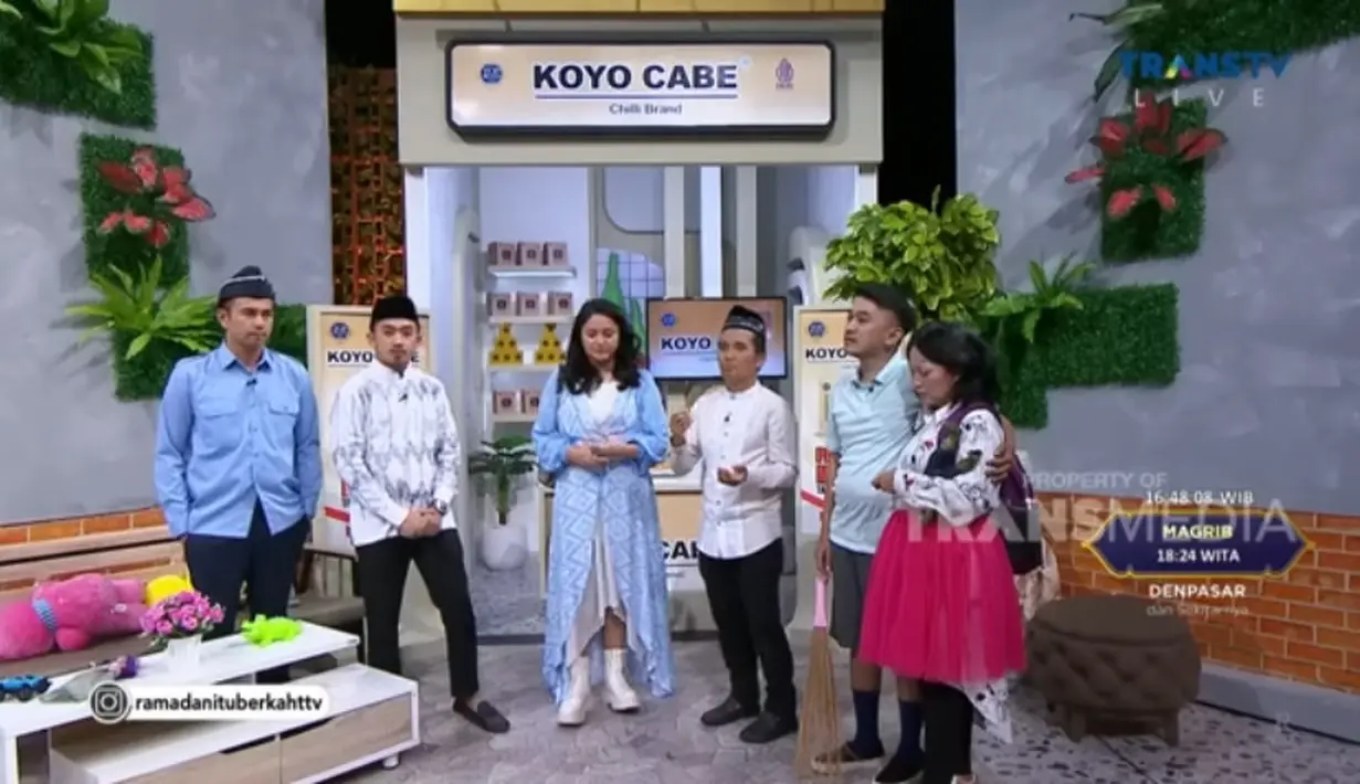 Meski tidak tinggal bersama dengan putrinya Sienna, Marshanda berharap figurnya sebagai seorang ibu tetap ada di hati putrinya. [Youtube/TRANS TV Official]