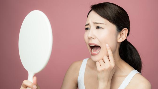 5 Cara Merawat Wajah agar Tidak Kusam dengan Memilih ...