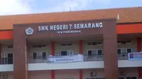 Siswa SMKN Semarang tak naik kelas karena kendala agama (Liputan6.com / Edhie Prayitno Ige)