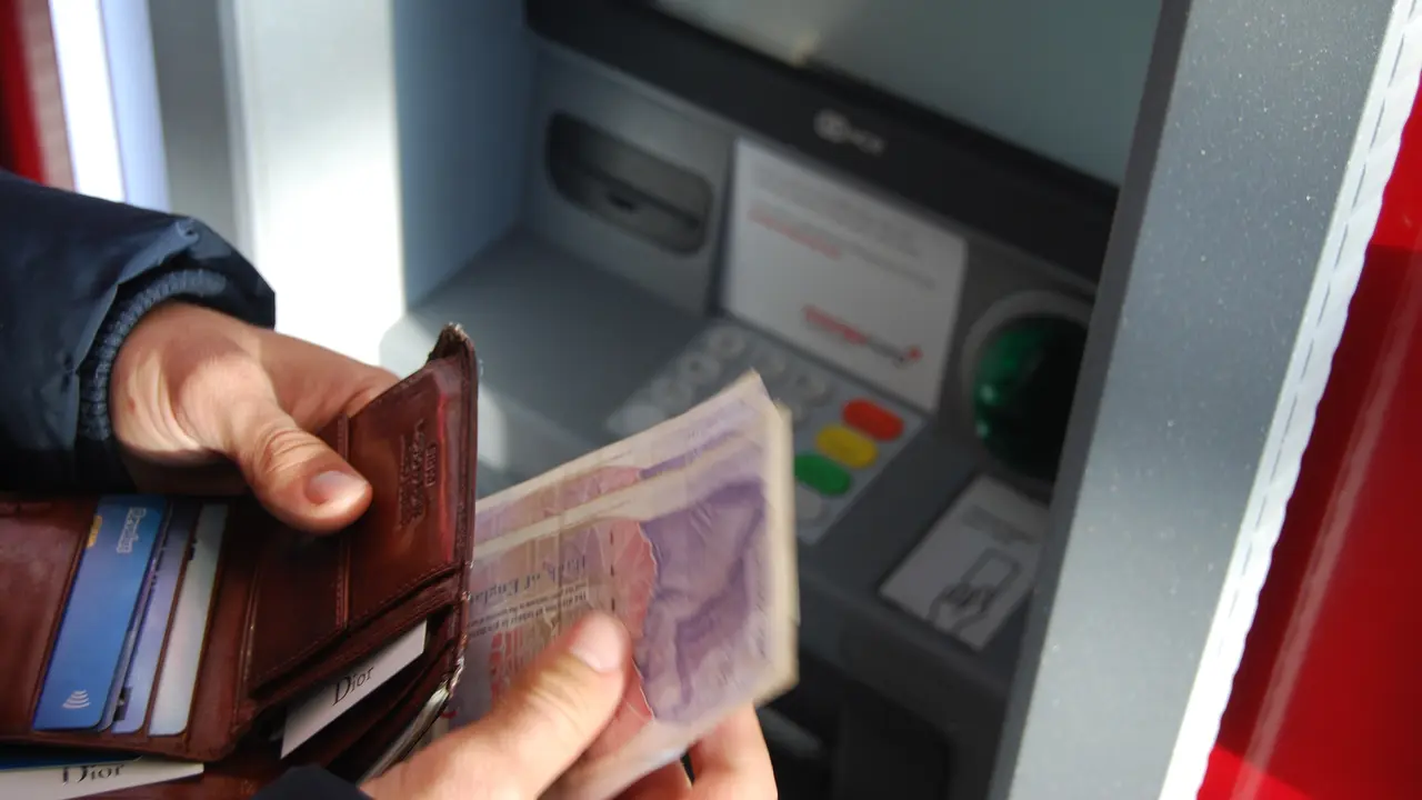 ATM - Vania