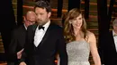 “Aku telah selesai rehabilitasi untuk ketergantungan alkohol, sesuatu yang terjadi di masa lalu dan akan datang. Aku juga ingin anak-anakku mengetahui tak ada yang perlu malu untuk meminta bantuan,” tulis Ben Affleck. (AFP/Bintang.com)