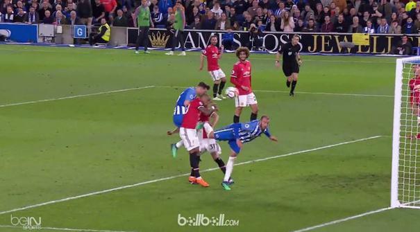 Brighton & Hove Albion membuat kejutan dengan menaklukkan Manchester United 1-0 di pertandingan Liga Inggris. Nihil gol di babak p...