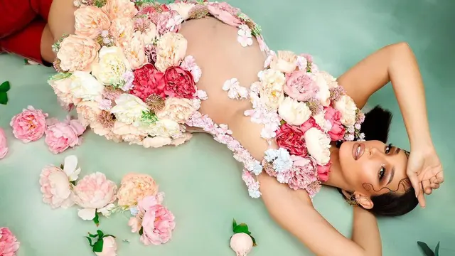 Sudah Makin Buncit, Ini 5 Maternity Shoot Vanessa Lima dan Erick Iskandar