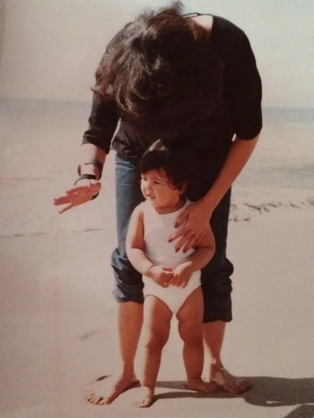 6 Potret Masa Kecil Sharena Delon, Menggemaskan Mirip Sea Sang Putri